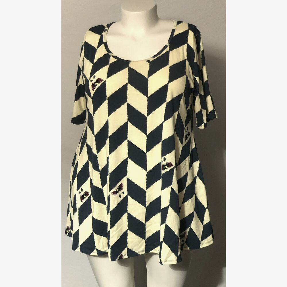 LuLaRoe Disney NBC Shirt 2XL Plus Size Scary Vampire Teddy Harlequin Tunic Top